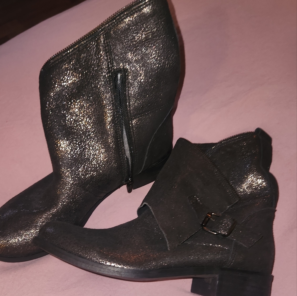 Prima Donna Black with Gold Booties